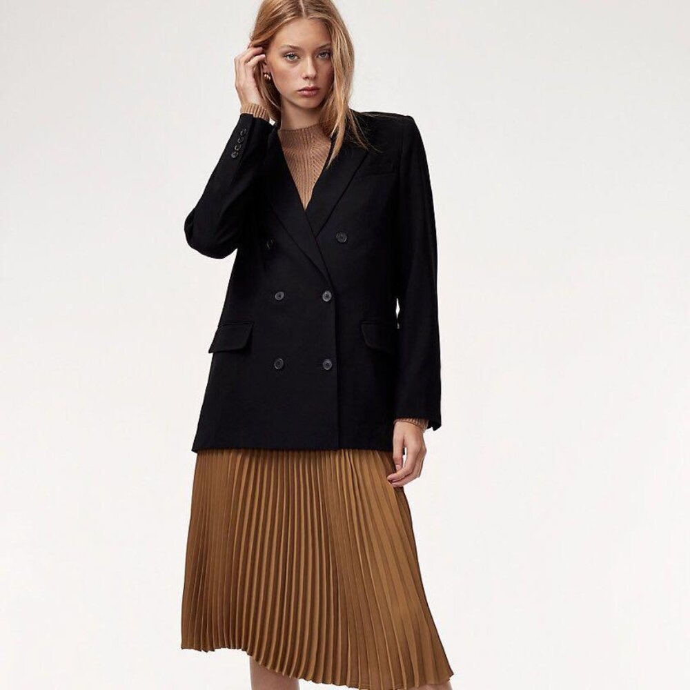 ISO Aritzia Babaton Samuel Blazer in Black Crepe